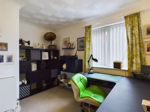 Bedroom / Office- click for photo gallery